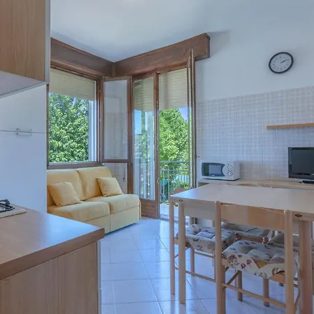 Orchidea Apartment *